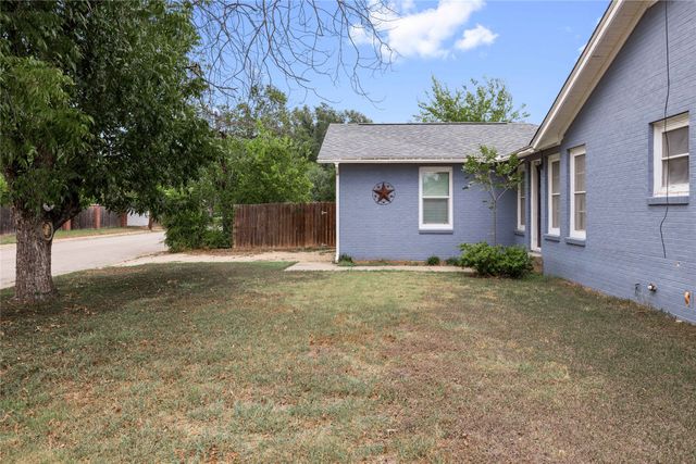 2100 Belmeade Avenue, Brownwood, TX 76801