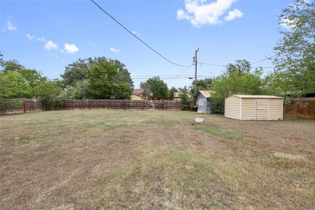 2100 Belmeade Avenue, Brownwood, TX 76801