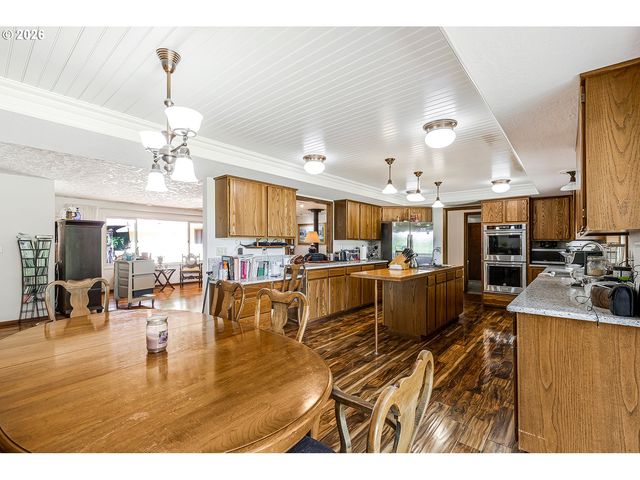 36753 Ne 212TH Ave, Yacolt, WA 98675
