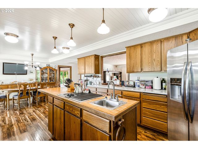 36753 Ne 212TH Ave, Yacolt, WA 98675