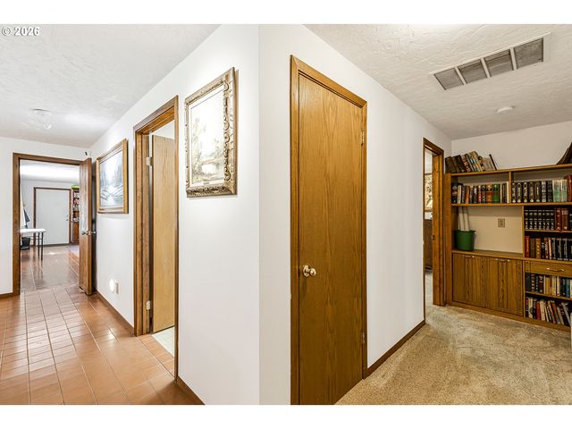36753 Ne 212TH Ave, Yacolt, WA 98675