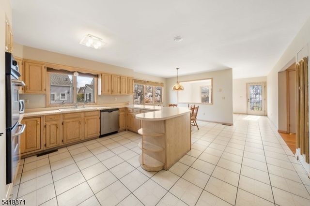 535 Yorktown Rd, Union Twp., NJ 07083