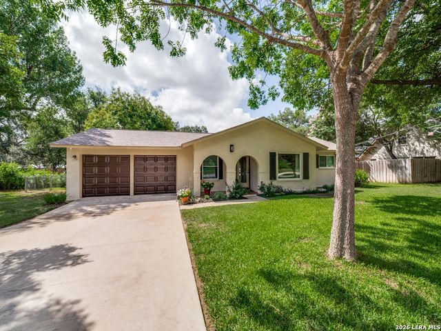 7746 GREEN GLEN DR, San Antonio, TX 78255