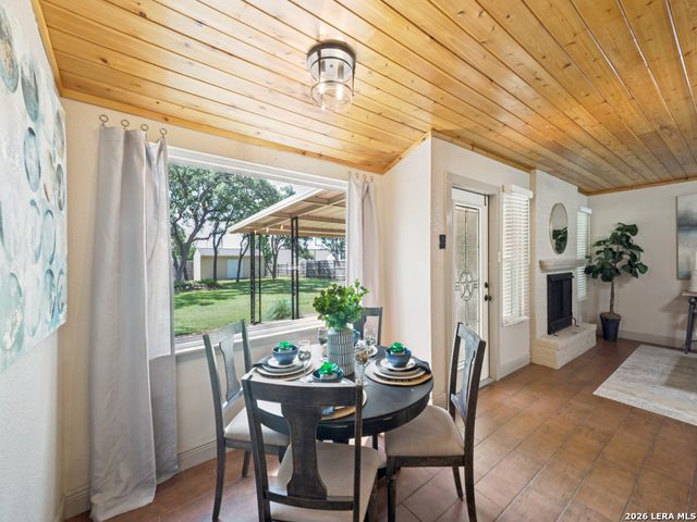7746 GREEN GLEN DR, San Antonio, TX 78255