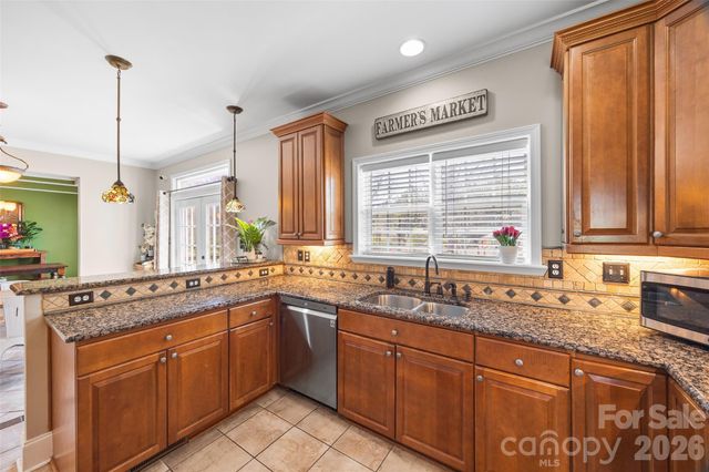 204 Moore Drive, Gastonia, NC 28056