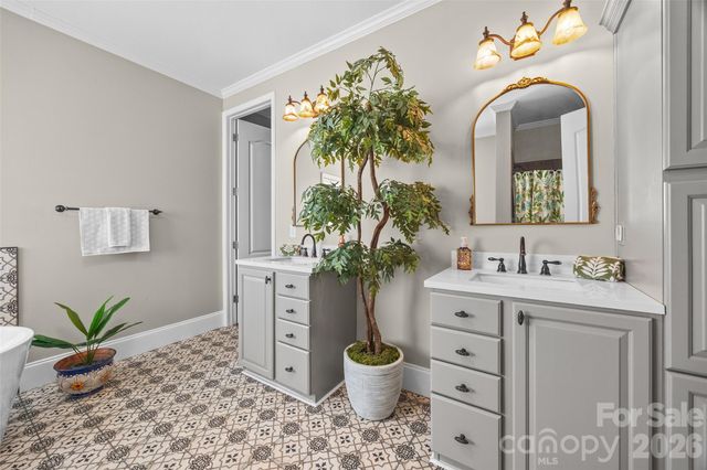 204 Moore Drive, Gastonia, NC 28056