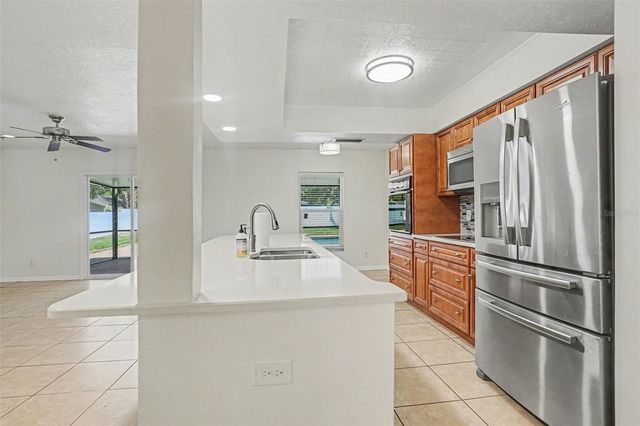 3718 GREENFORD STREET, Valrico, FL 33596