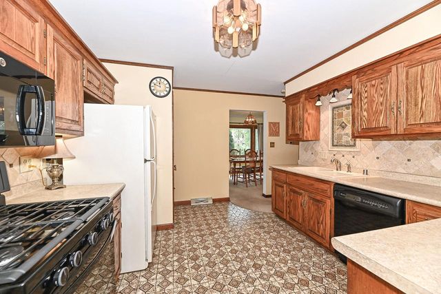 8112 W Morgan AVENUE, Milwaukee, WI 53220