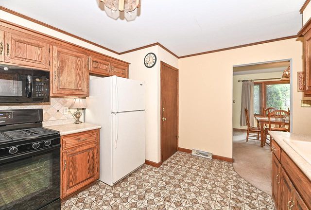 8112 W Morgan AVENUE, Milwaukee, WI 53220