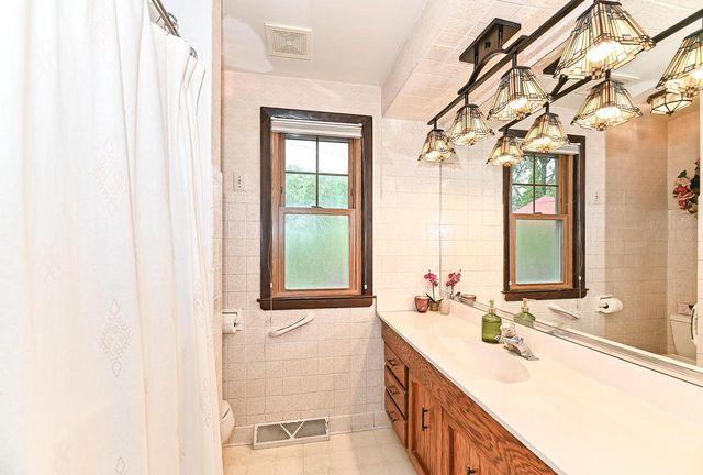 8112 W Morgan AVENUE, Milwaukee, WI 53220