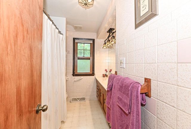 8112 W Morgan AVENUE, Milwaukee, WI 53220