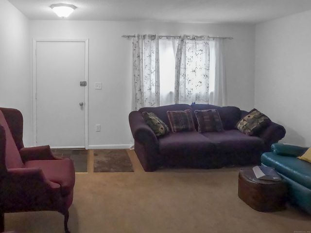 65 Patricia Road N, Bridgeport, CT 06606