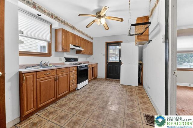 828 Miller Street, Wilson Boro, PA 18042