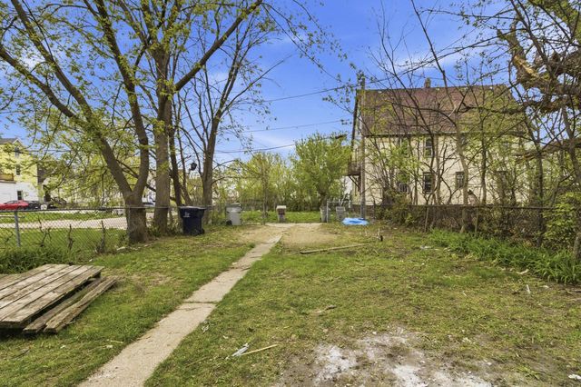 2308 Clarke STREET, Milwaukee, WI 53206