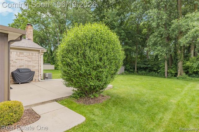 14522 Coulee Drive, Sterling Heights, MI 48313