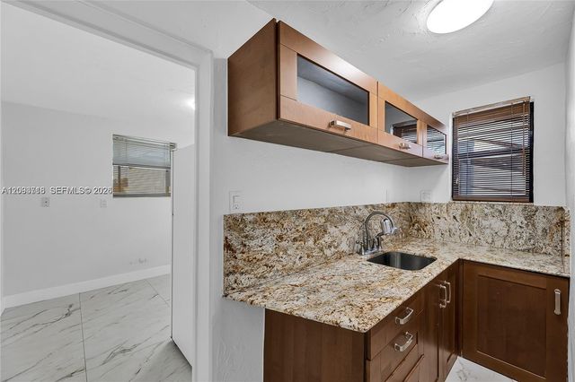 4837 SW 28th Avenue, Dania Beach, FL 33312