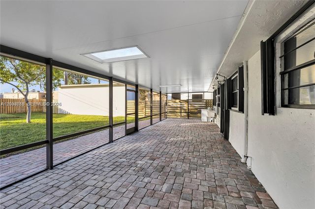 4837 SW 28th Avenue, Dania Beach, FL 33312