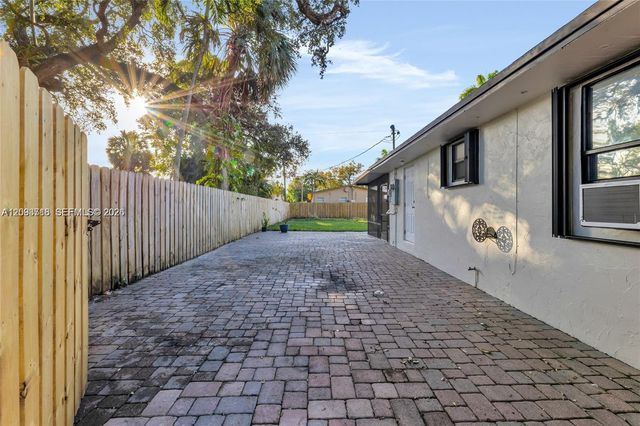 4837 SW 28th Avenue, Dania Beach, FL 33312