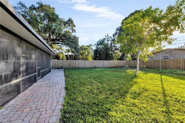 4837 SW 28th Avenue, Dania Beach, FL 33312