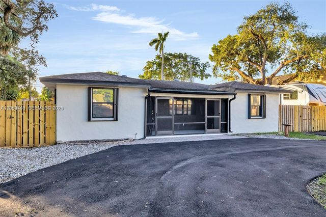 4837 SW 28th Avenue, Dania Beach, FL 33312