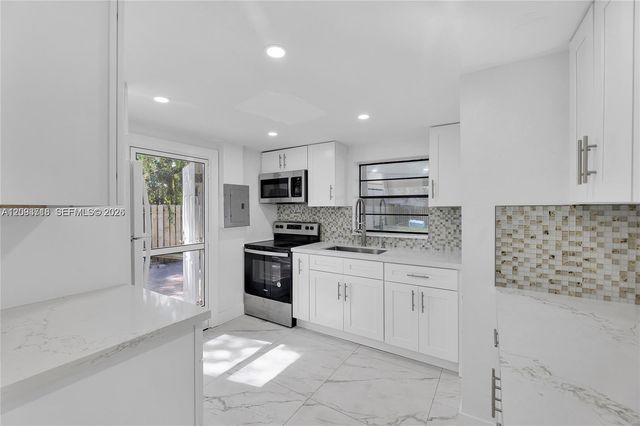 4837 SW 28th Avenue, Dania Beach, FL 33312