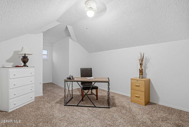 7425 PLAZA REDONDA Drive, El Paso, TX 79912