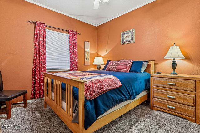 7425 PLAZA REDONDA Drive, El Paso, TX 79912