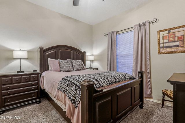 7425 PLAZA REDONDA Drive, El Paso, TX 79912
