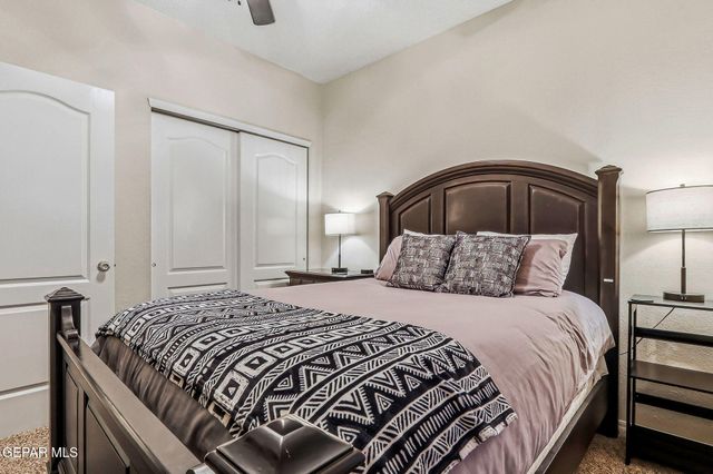 7425 PLAZA REDONDA Drive, El Paso, TX 79912