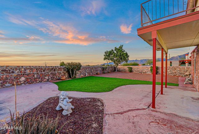 7425 PLAZA REDONDA Drive, El Paso, TX 79912