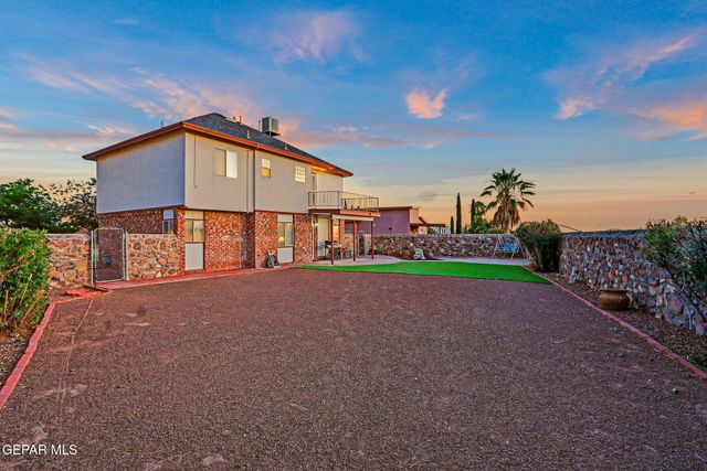 7425 PLAZA REDONDA Drive, El Paso, TX 79912