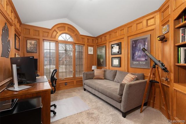 3731 Lake Forest Drive, Sterling Heights, MI 48314