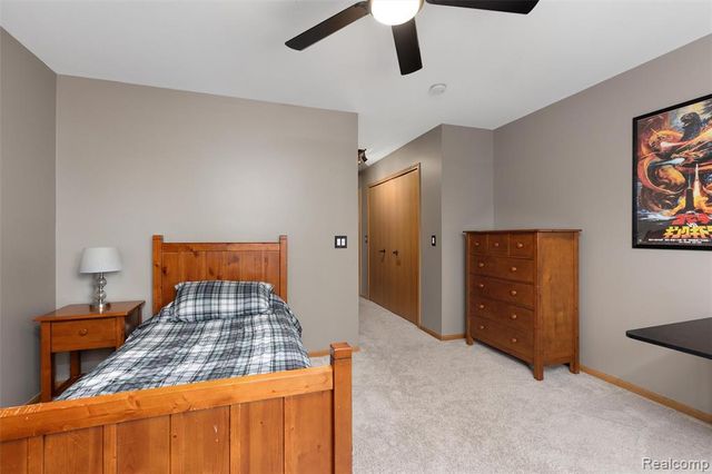 3731 Lake Forest Drive, Sterling Heights, MI 48314