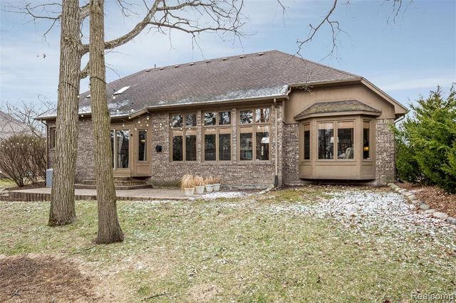 3731 Lake Forest Drive, Sterling Heights, MI 48314