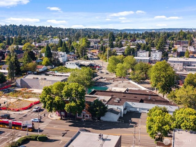 1620 SW Roxbury Street, Seattle, WA 98106
