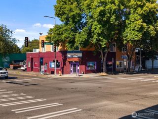 1620 SW Roxbury Street, Seattle, WA 98106