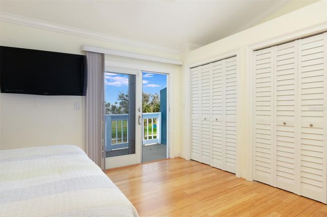 11820 CAPRI CIRCLE S, Treasure Island, FL 33706