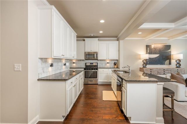 212 Coronet Woods Court 800, Smyrna, GA 30080