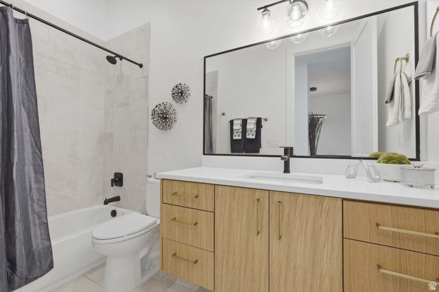 653 E VANDALAY LN, Draper, UT 84020