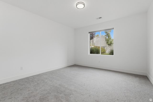 653 E VANDALAY LN, Draper, UT 84020