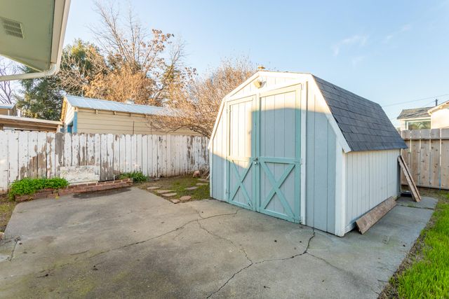 406 S Jackson Street, Red Bluff, CA 96080