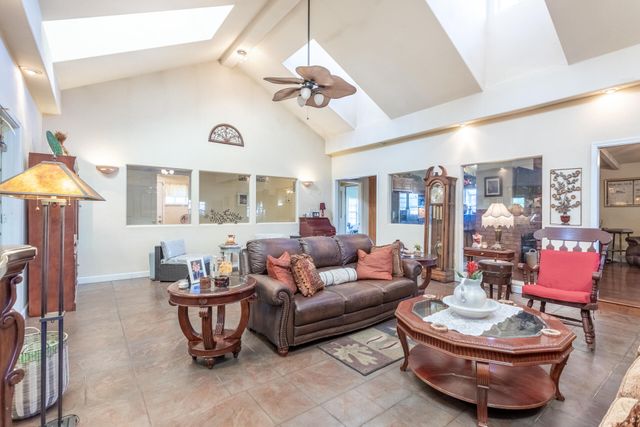 406 S Jackson Street, Red Bluff, CA 96080