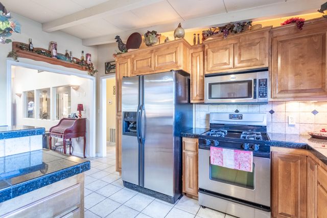 406 S Jackson Street, Red Bluff, CA 96080