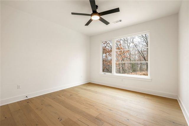 21 Shefford Lane, Bella Vista, AR 72714