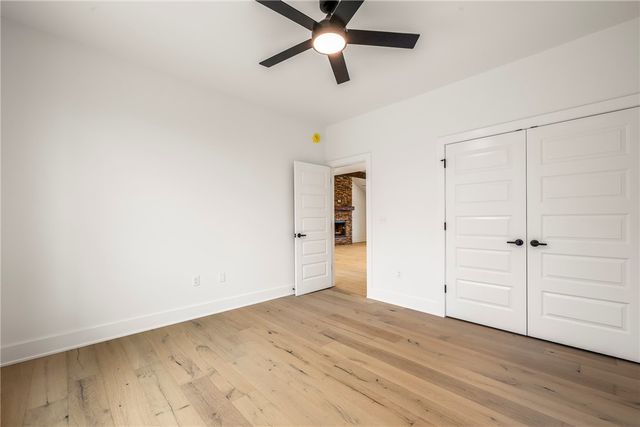 21 Shefford Lane, Bella Vista, AR 72714