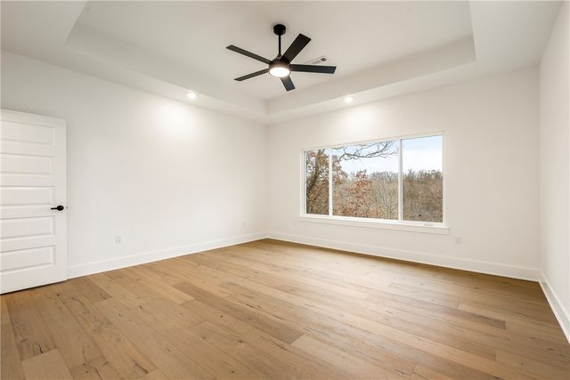 21 Shefford Lane, Bella Vista, AR 72714