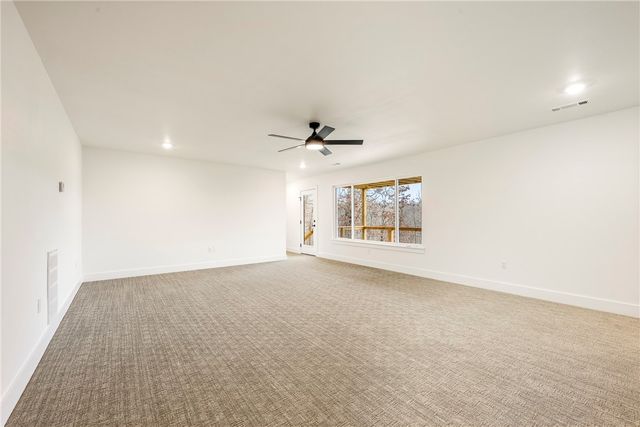 21 Shefford Lane, Bella Vista, AR 72714