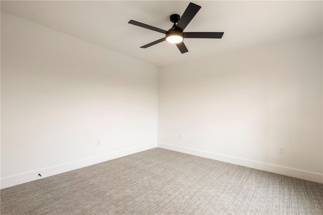 21 Shefford Lane, Bella Vista, AR 72714