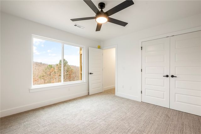 21 Shefford Lane, Bella Vista, AR 72714