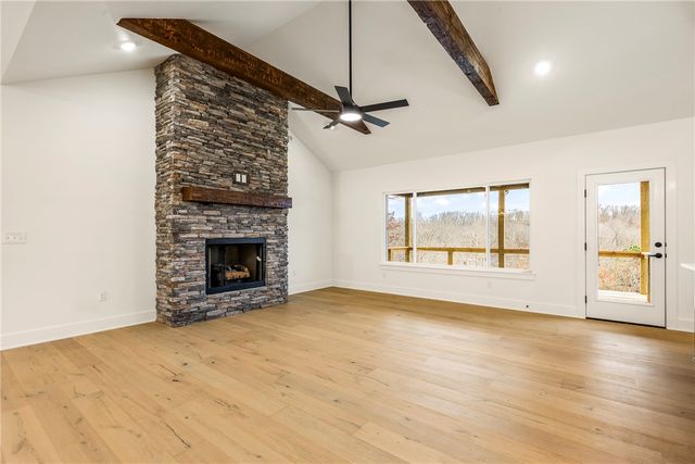 21 Shefford Lane, Bella Vista, AR 72714